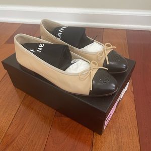 100% Authentic Chanel Ballerinas Flats Beige Black 38